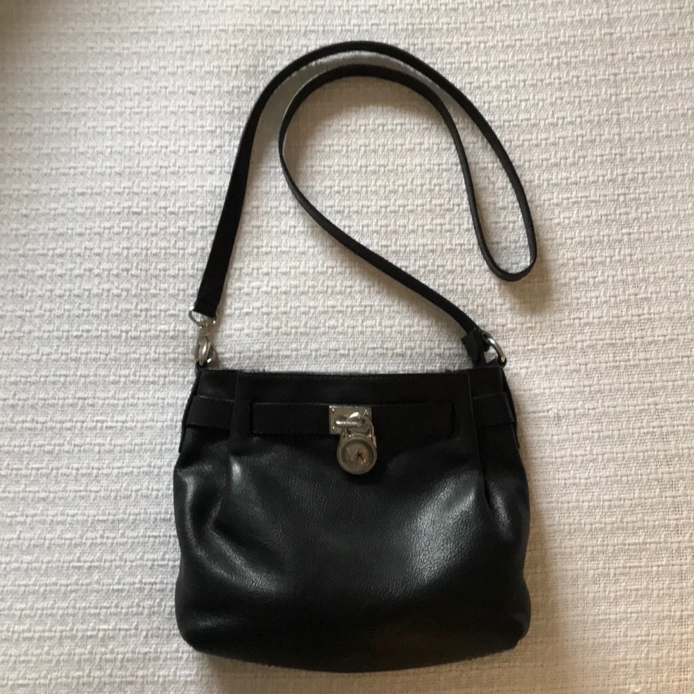 Michael Kors leather shoulder bag in black